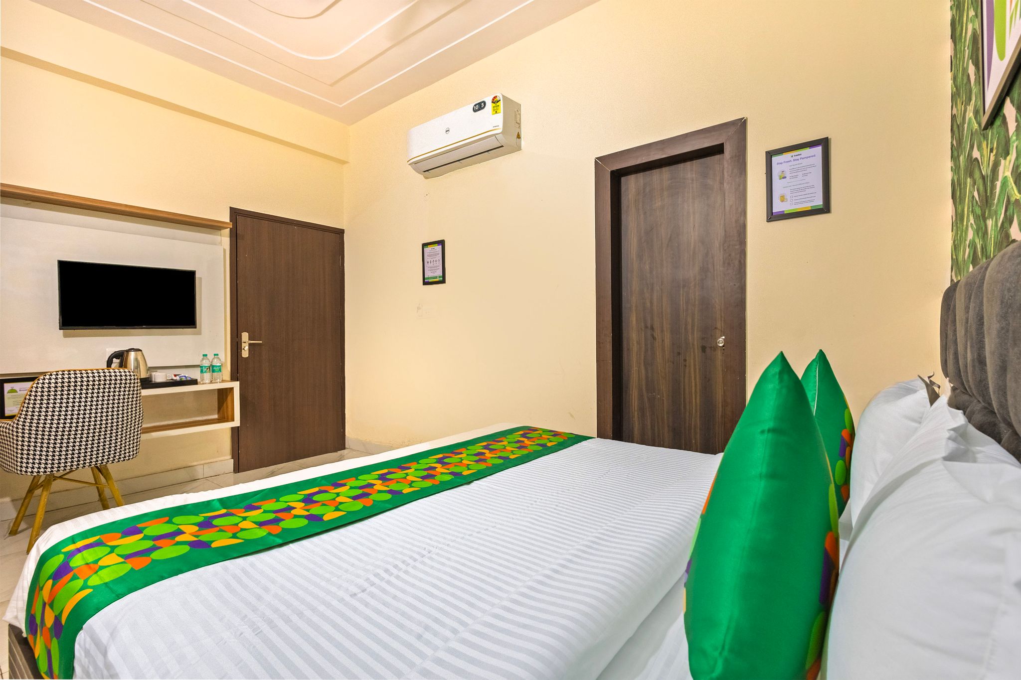 Treebo The Royal Corporate Standard Room 4