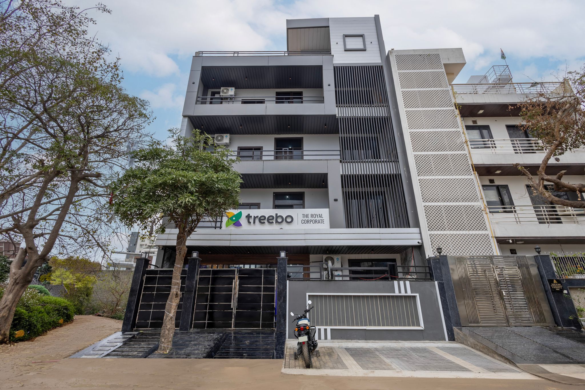 Treebo The Royal Corporate