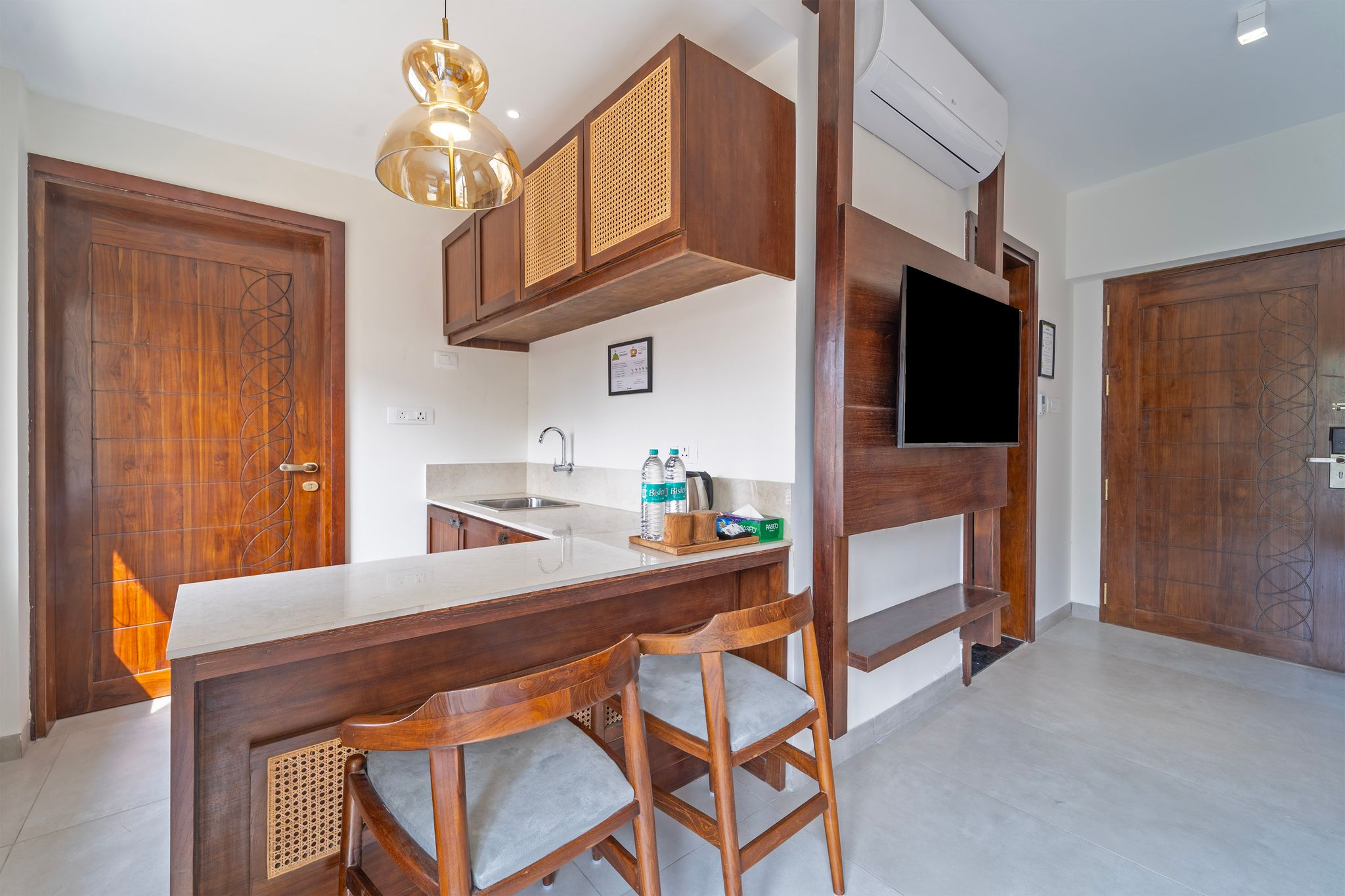 Treebo Premium Cachet Suites Deluxe Room 11