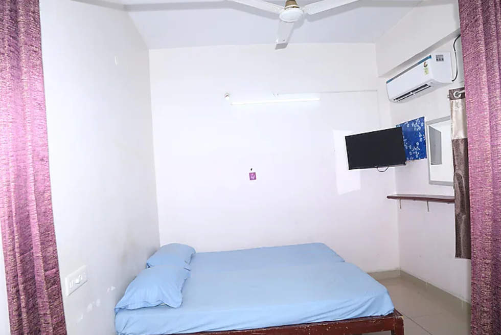 NON AC Deluxe Room 2 Single Bed(s)