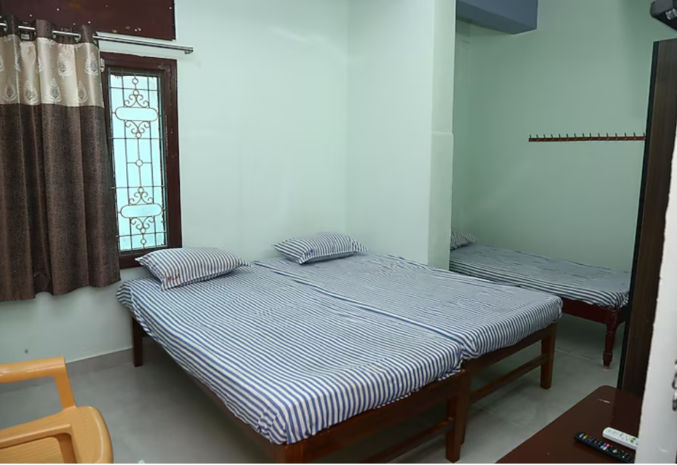 NON AC Triple Bedroom