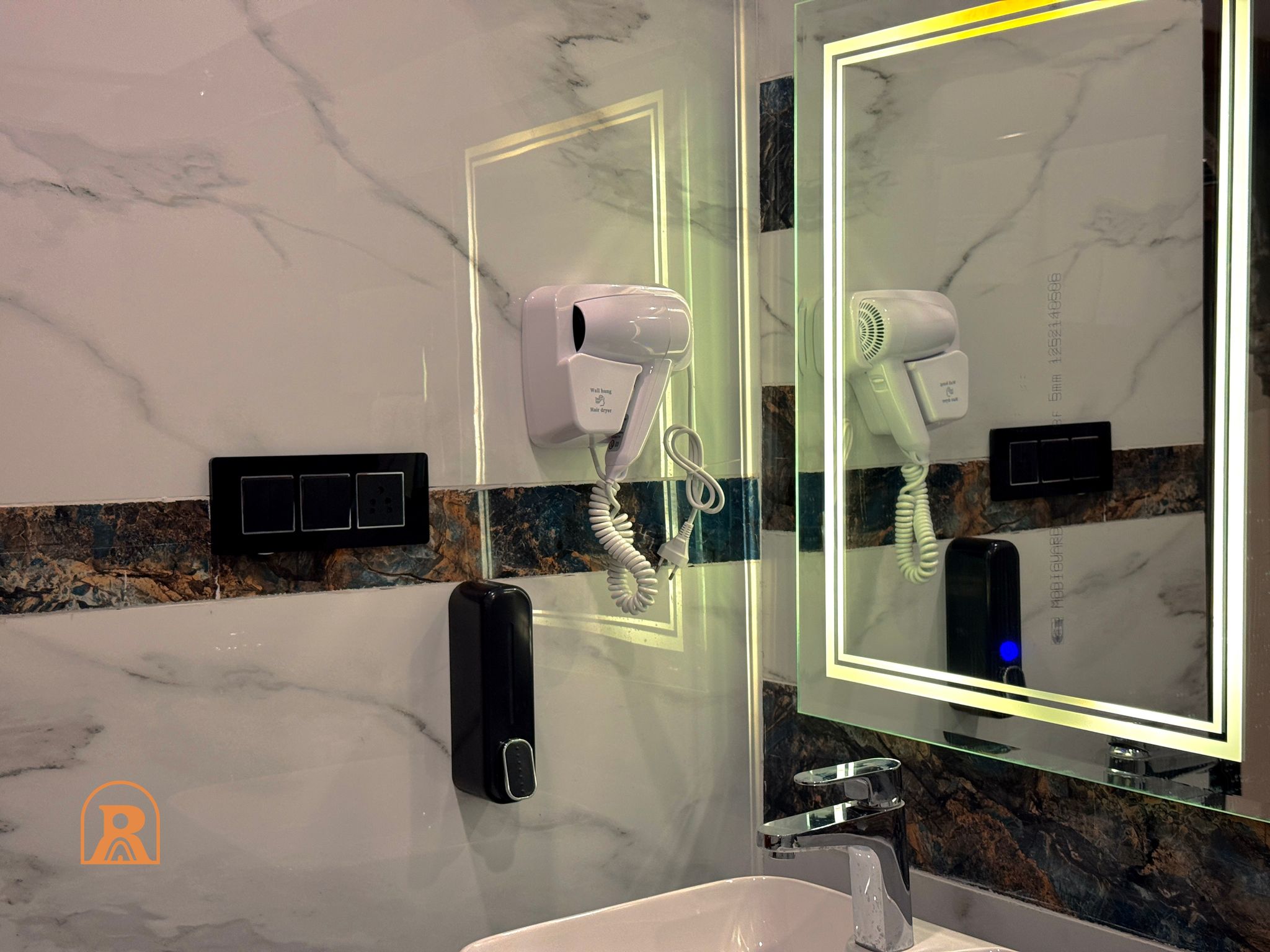 THE SHIKARGARH PALACE Junior Suite 2