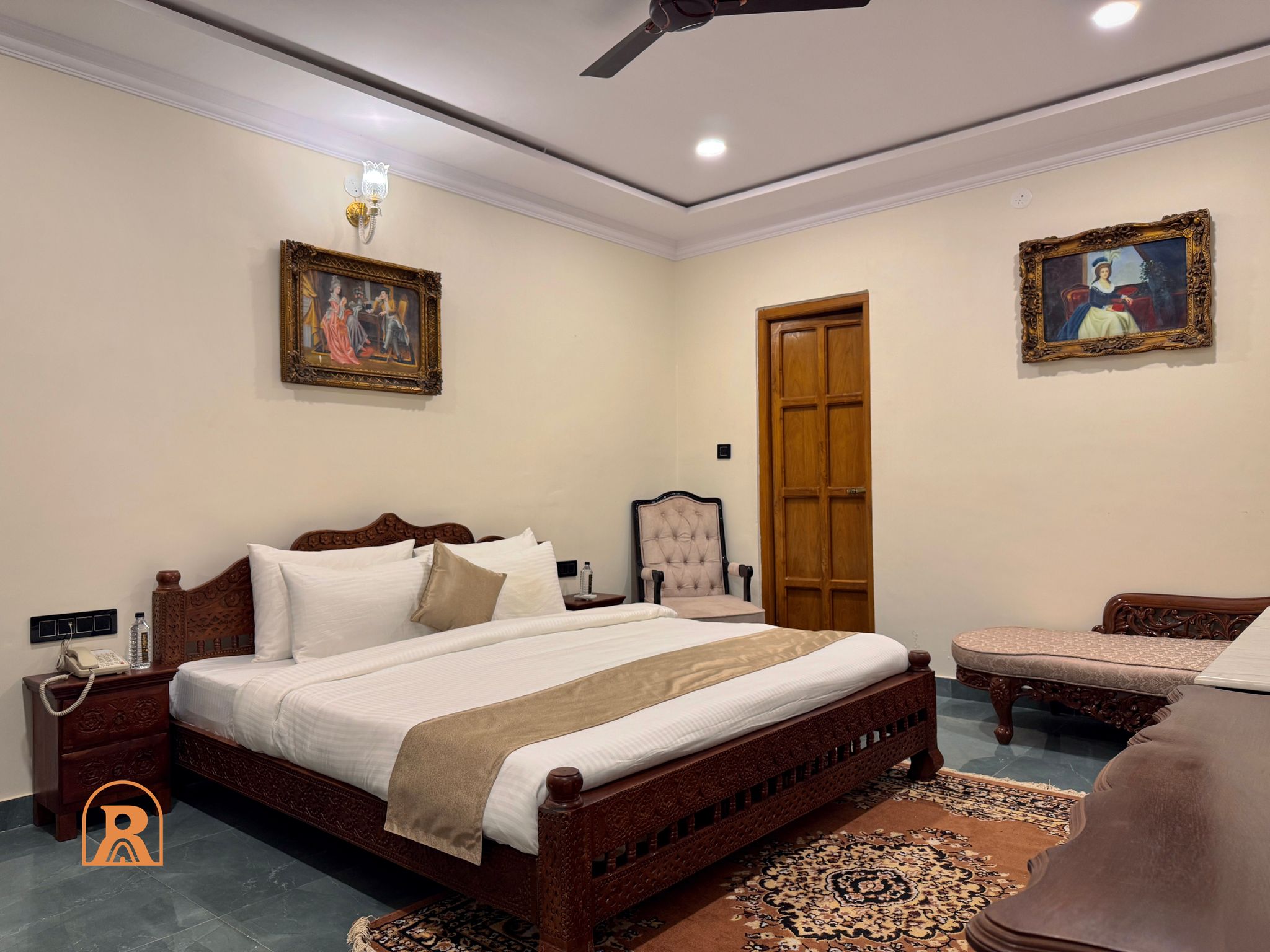 THE SHIKARGARH PALACE Superior Suite 7