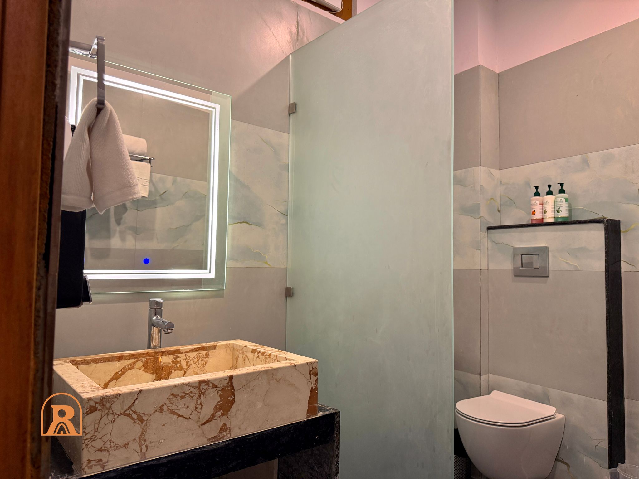 THE SHIKARGARH PALACE Superior Suite 14