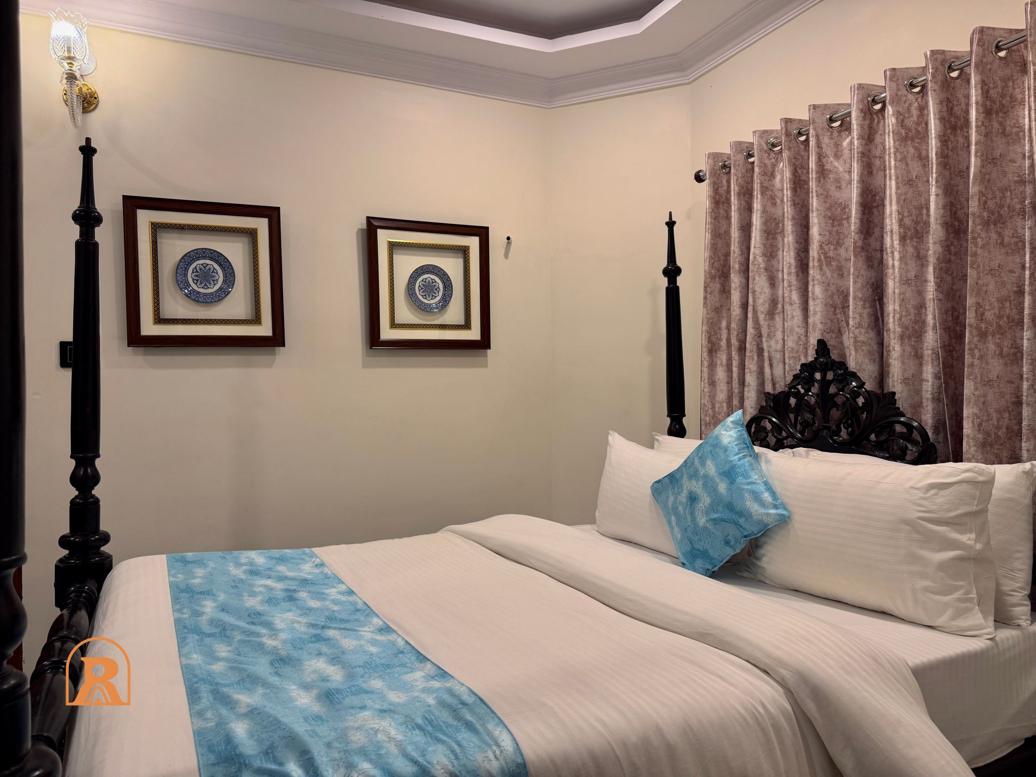THE SHIKARGARH PALACE Junior Suite