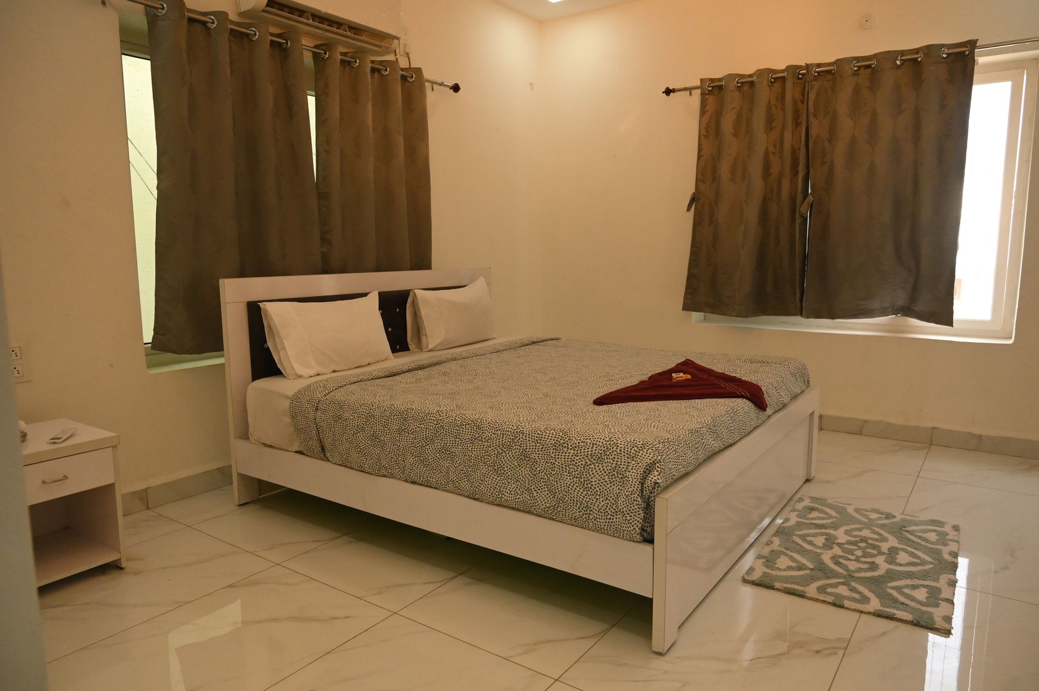 Urban Nest Luxury Stay Double Room