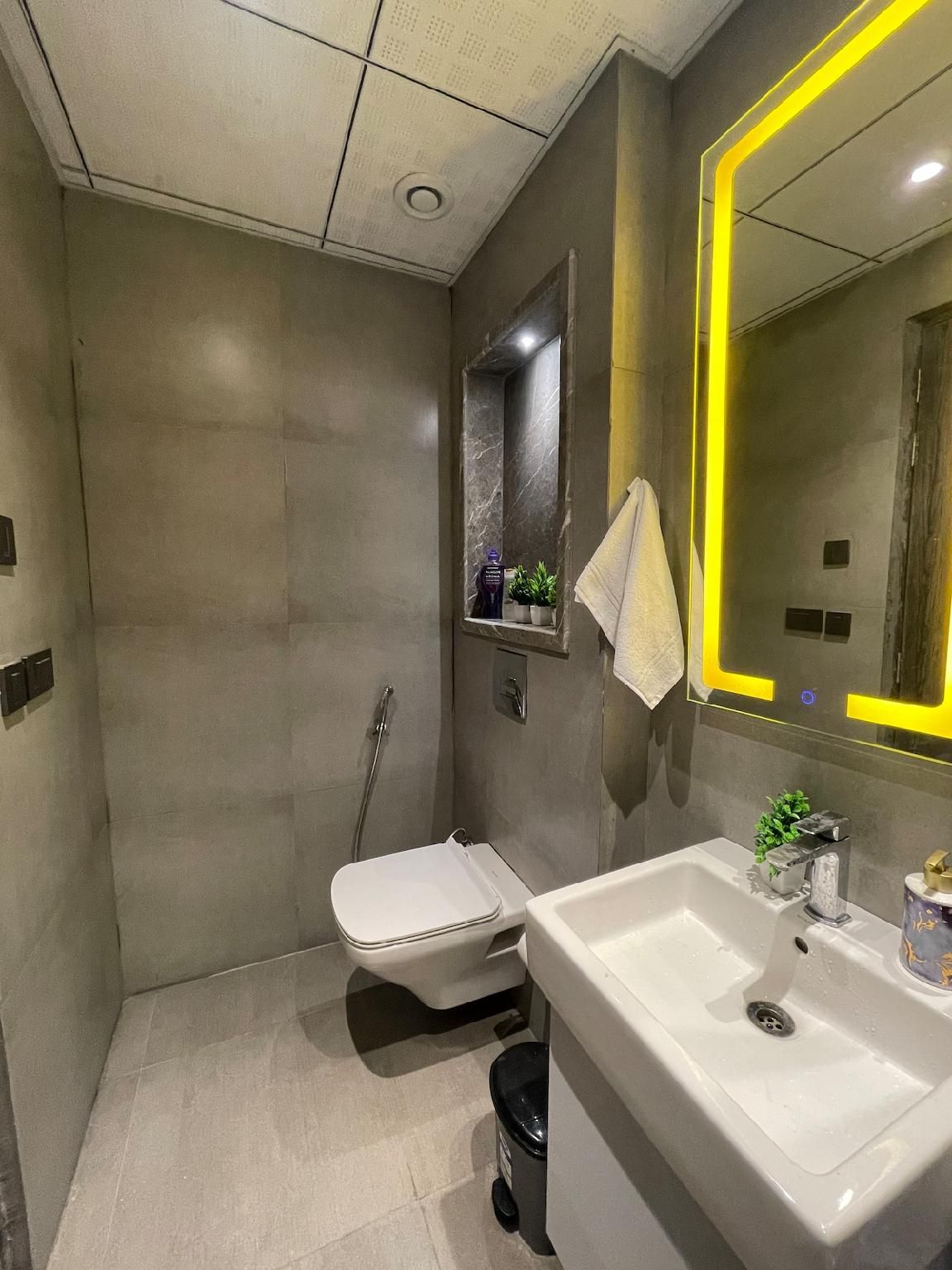 The Weekend Nest, Waterfront View