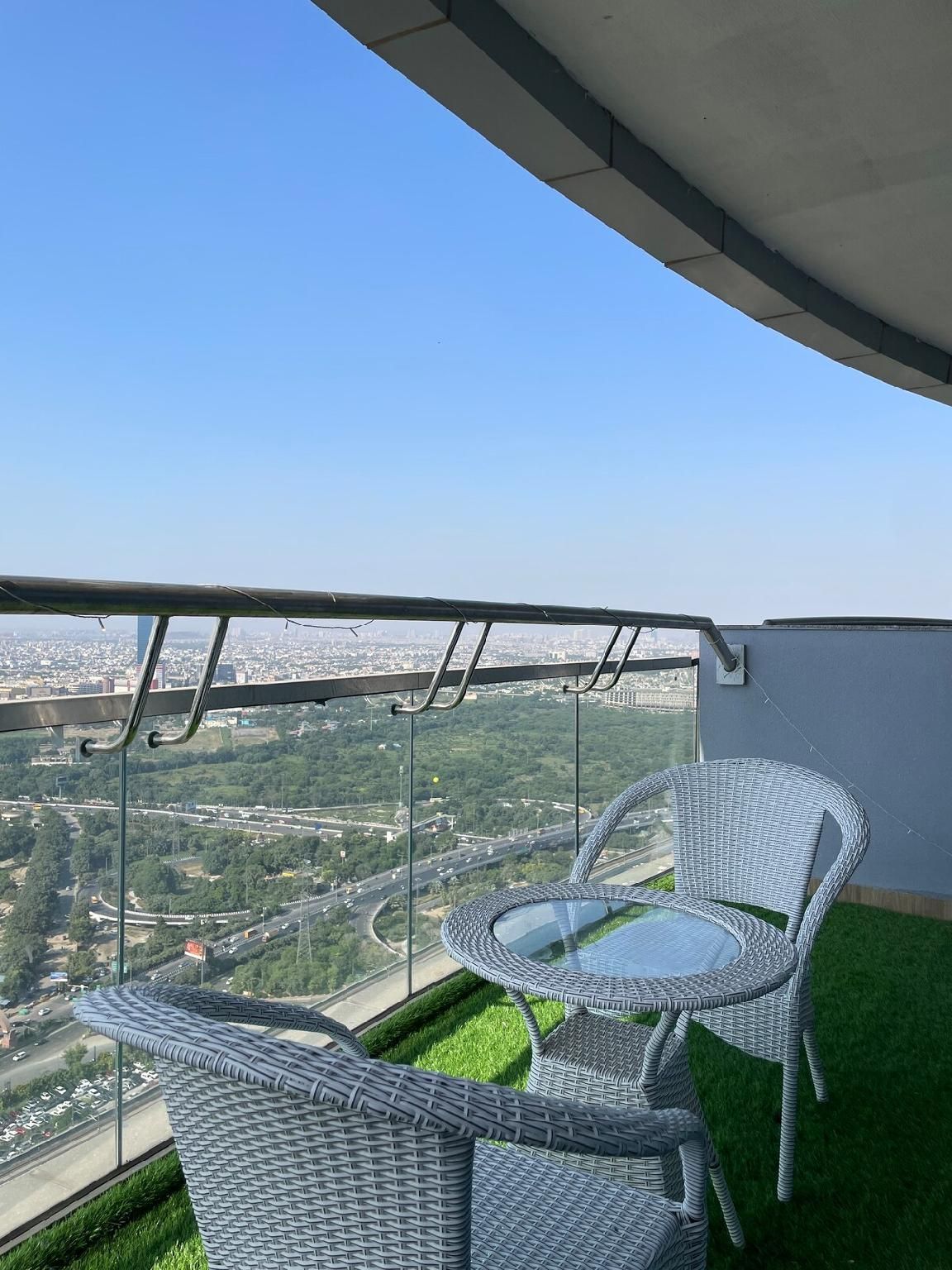 The Weekend Nest, Waterfront View