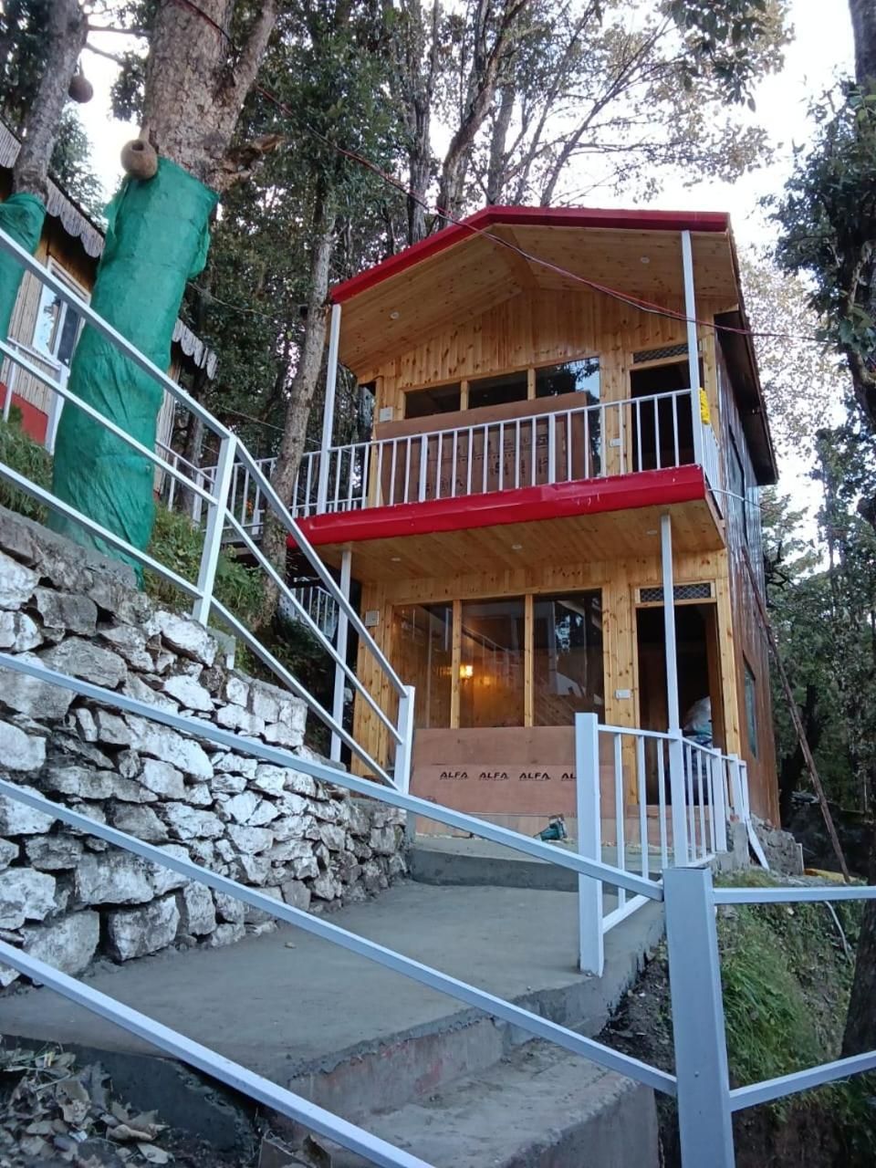 TTN - The Trekker's Nest
