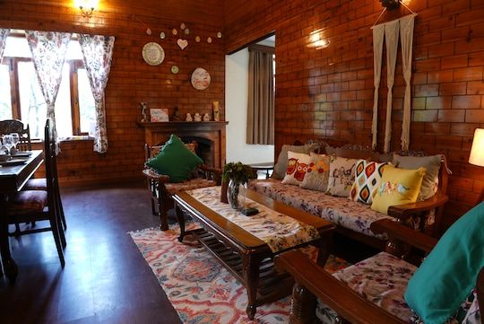 Rosette Cottage by EdenHomes