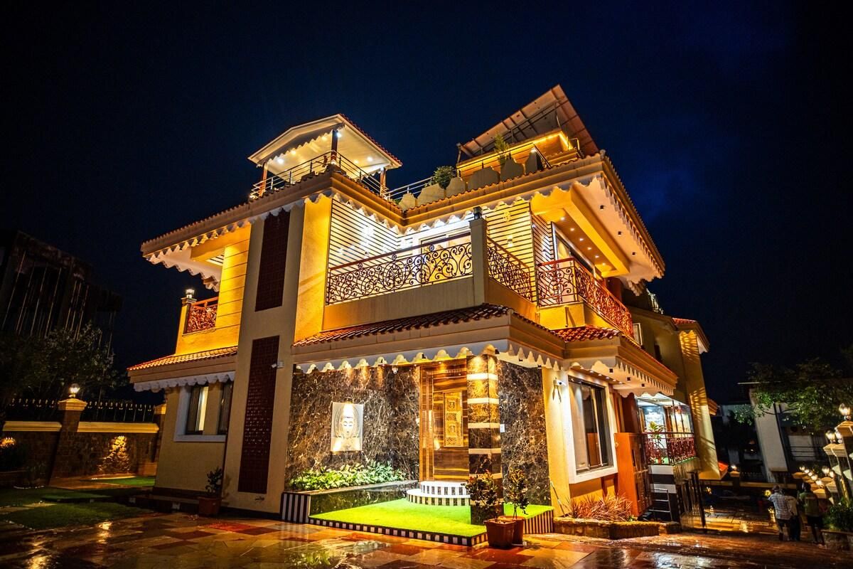 Zline D - Pure Veg Luxury 8 BHK with Party Hall