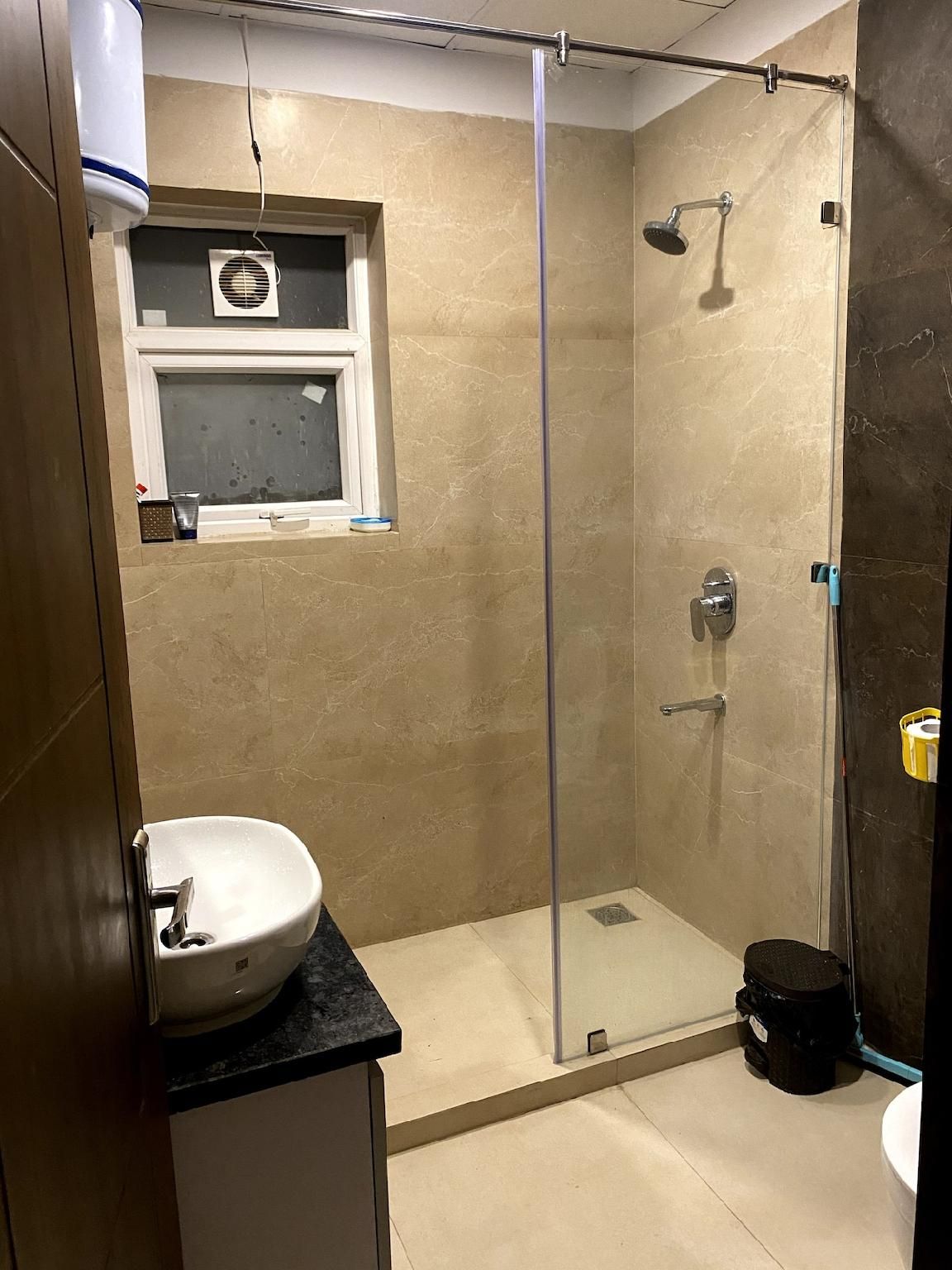 Highland Tranquil Ease, by IOI Stays IOI Stays Mountain Getaway, 3BHK Shimla 3