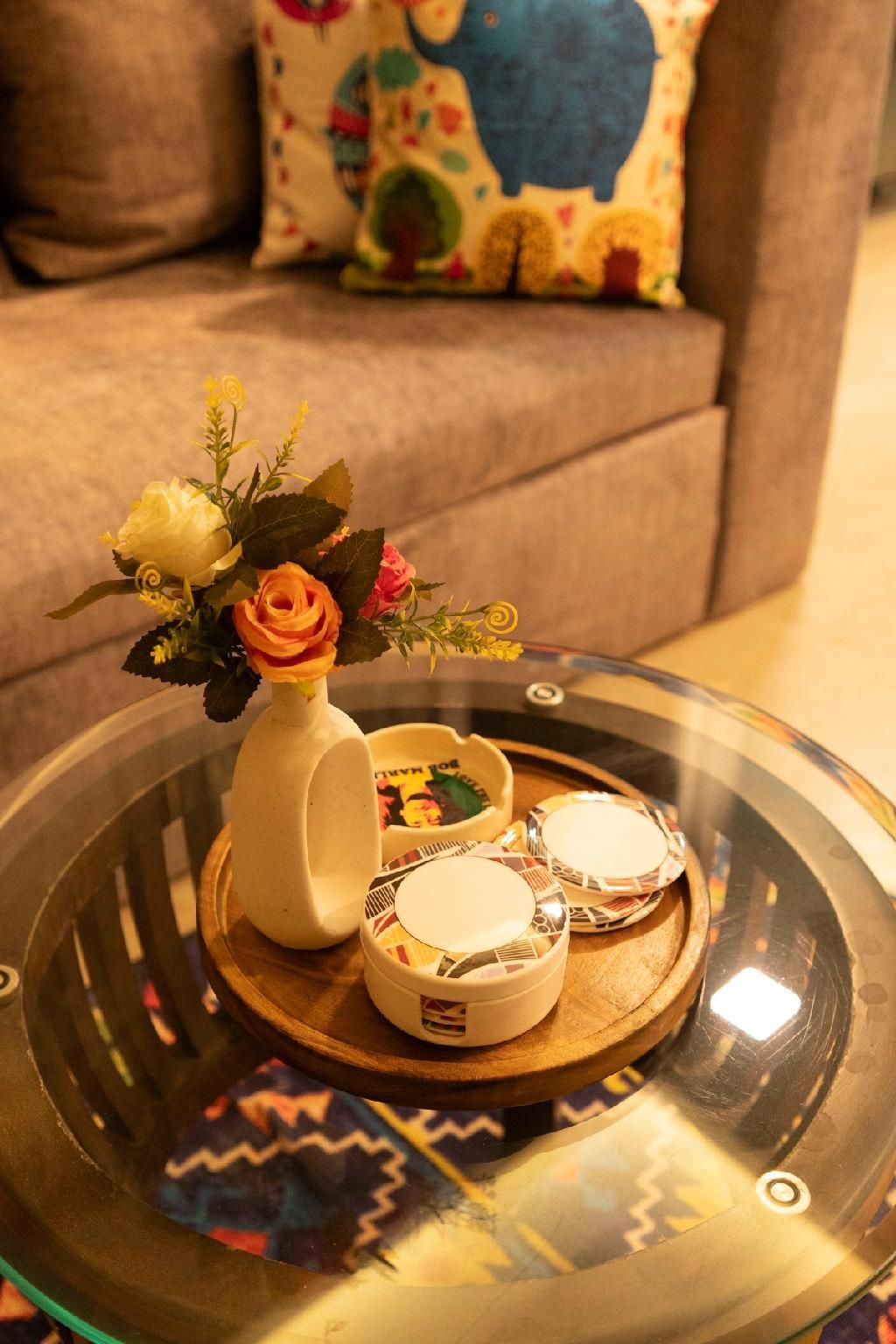 Cozy, Upscale 1 bhk Apt near BKC