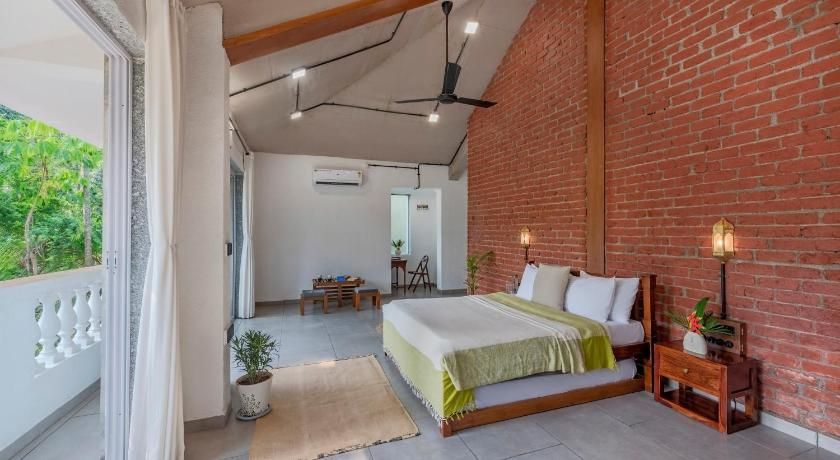 SaffronStays Atmos: rustic villa with projector Private Villa 3