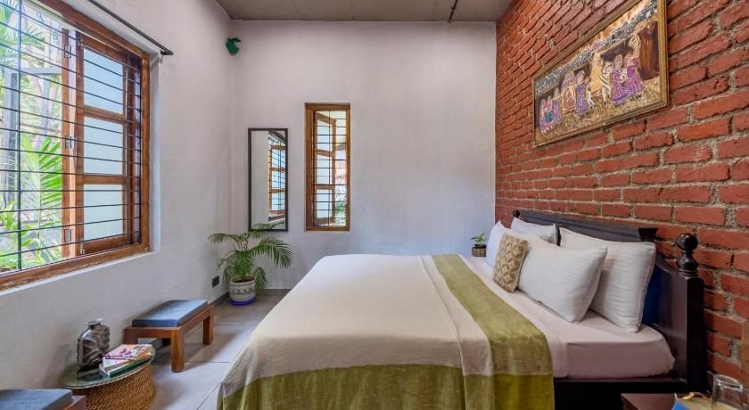 SaffronStays Atmos: rustic villa with projector Private Villa 9