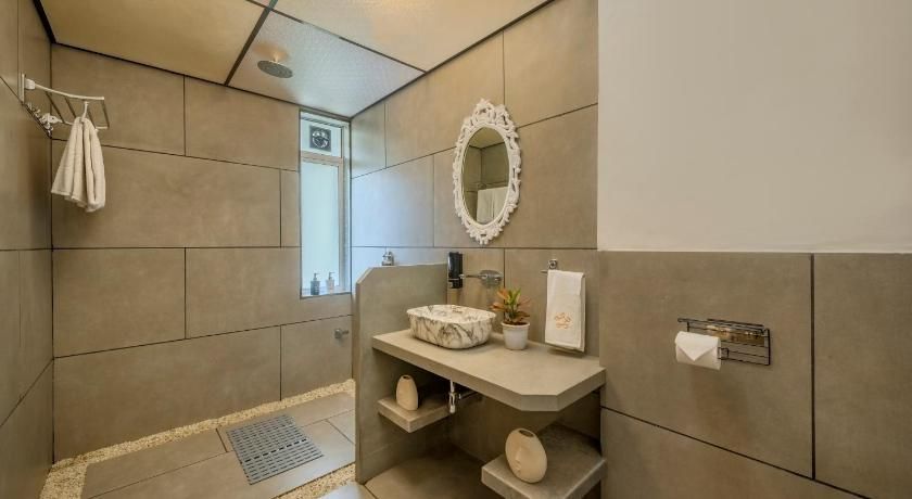 SaffronStays Atmos: rustic villa with projector Private Villa 5