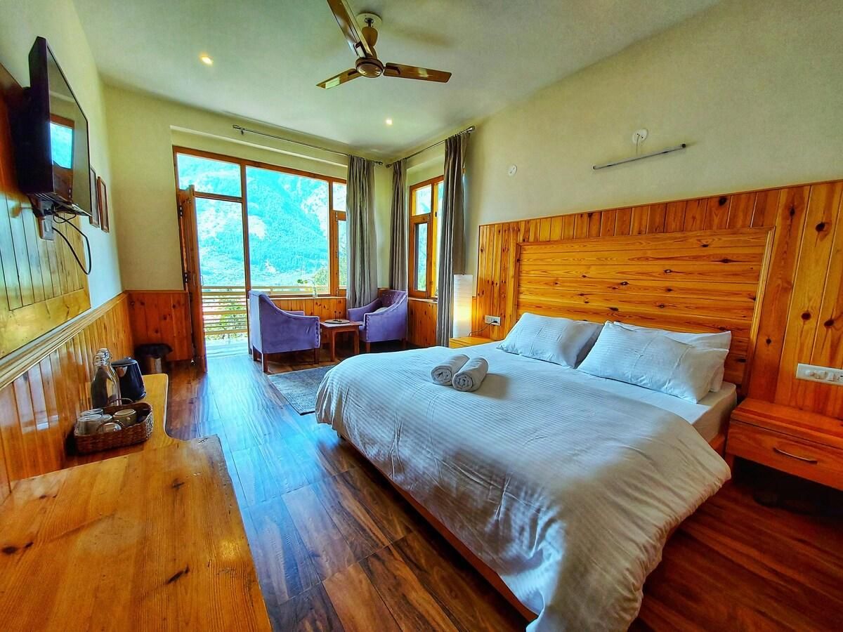 Two Luxury Mountain view Rooms in Cottage