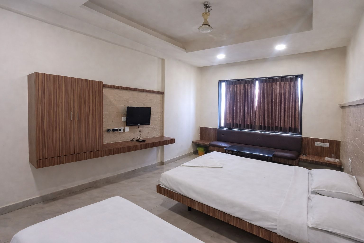 Hotel O Kolhapur Gate Formerly Tanwani Lodging CLASSIC 8