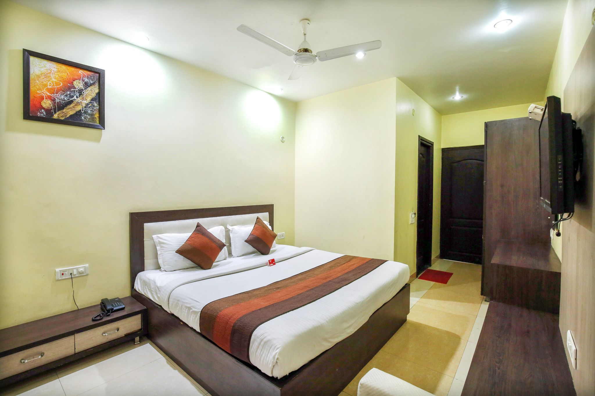 Hotel O MM Yellowuds CLASSIC 3