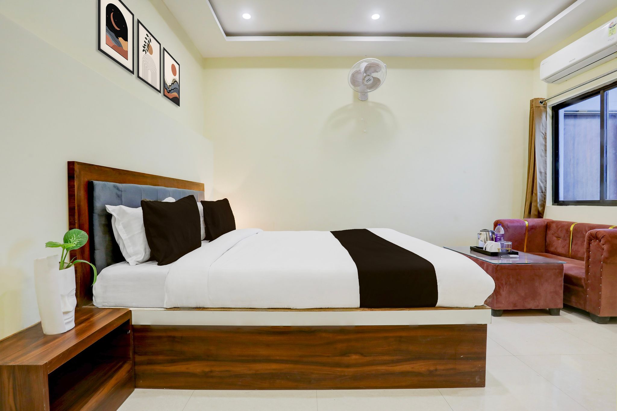 Hotel O by OYO Own Roof CLASSIC 14