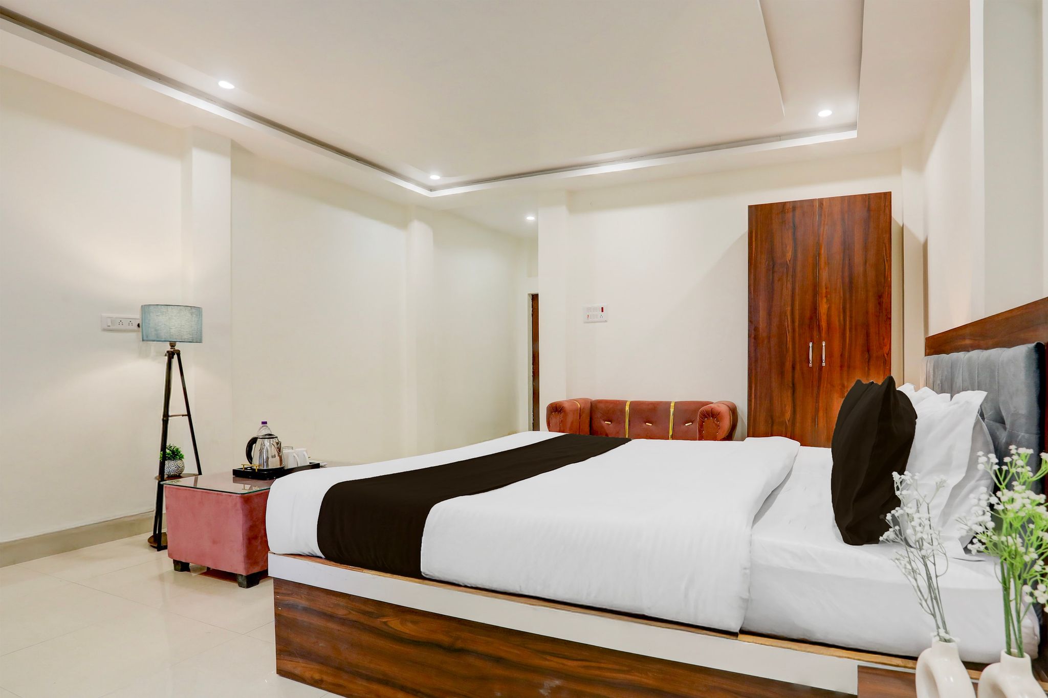 Hotel O by OYO Own Roof CLASSIC 9