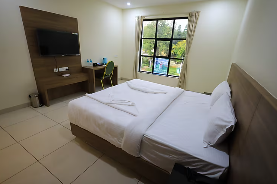 J S Grand Superior Room AC 2