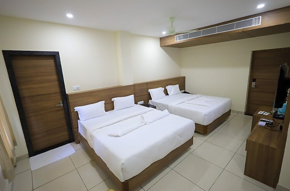 J S Grand Premium Family AC 3