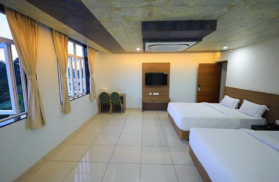 J S Grand Premium Family AC