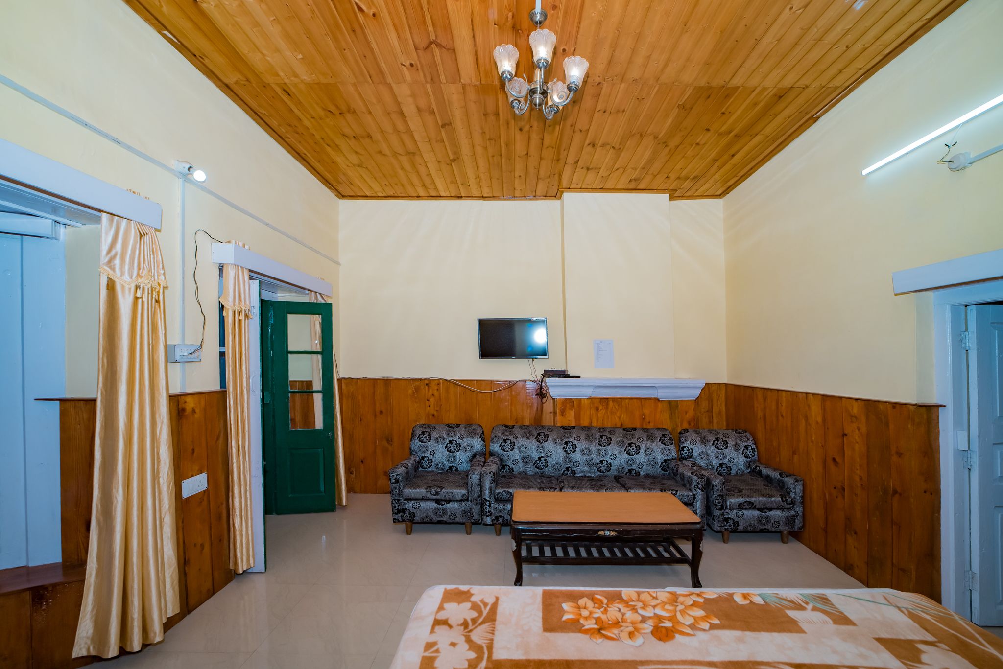 Forest Rest House Bir Deluxe Room 15