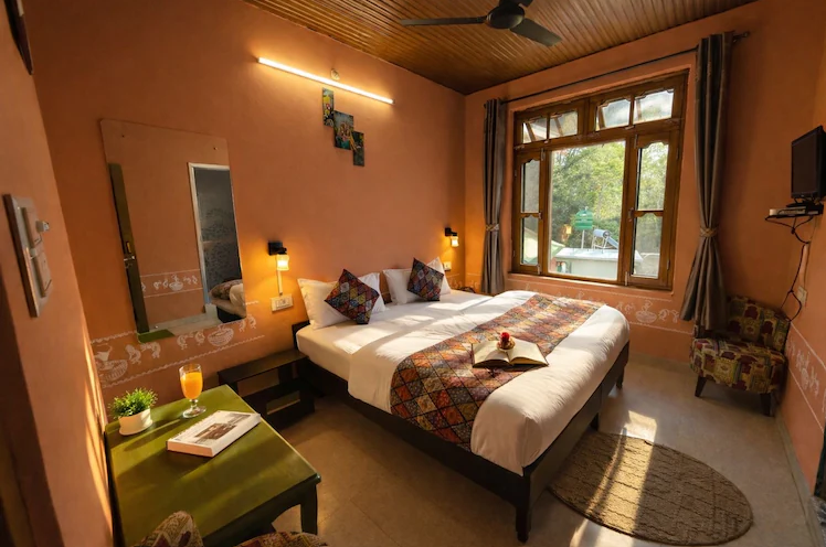 Deluxe Room with Mountain View