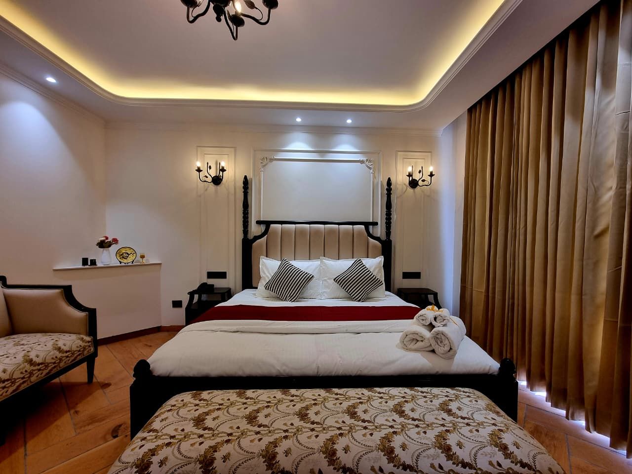 Kavin Akasa-The Mall Executive Room With Mountain View 18