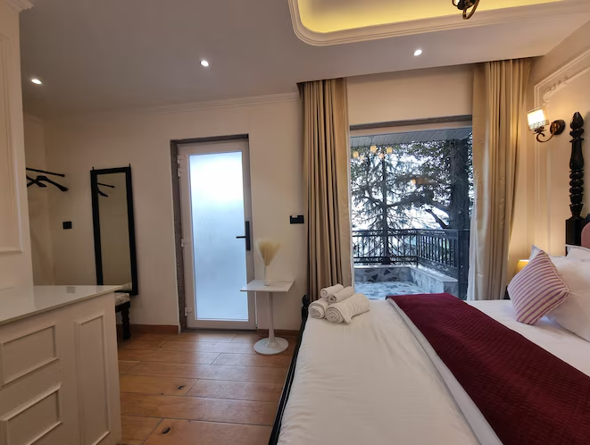 Kavin Akasa-The Mall  Club Room with Mountain View 3