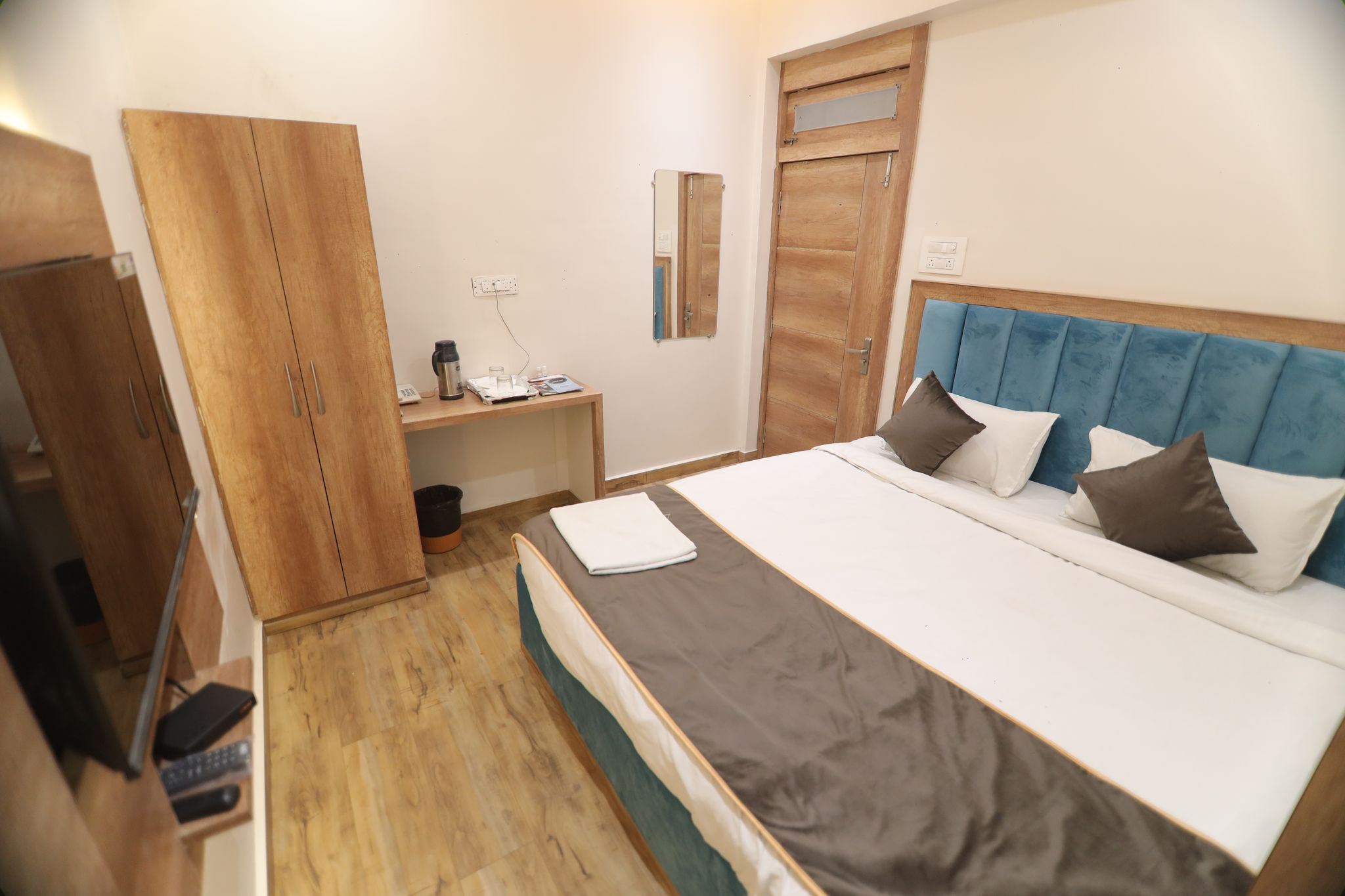 Bless Inn Hotel  Deluxe Room 5