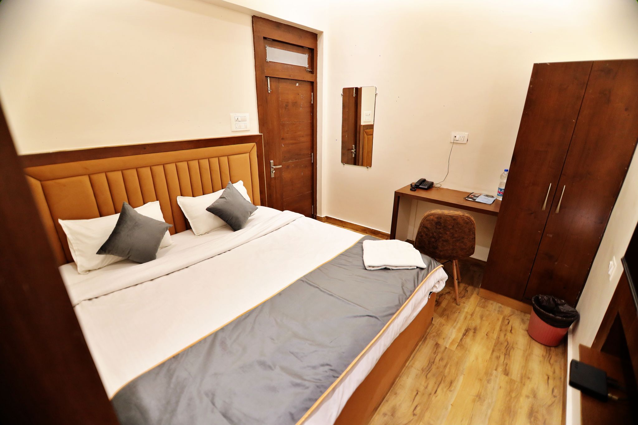 Bless Inn Hotel  Deluxe Room 8