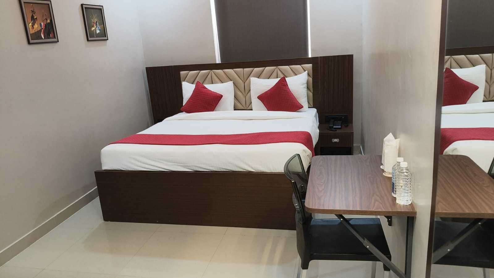 Townhouse Oak Alwar Railway Station Formerly RJ-02 Classic 5