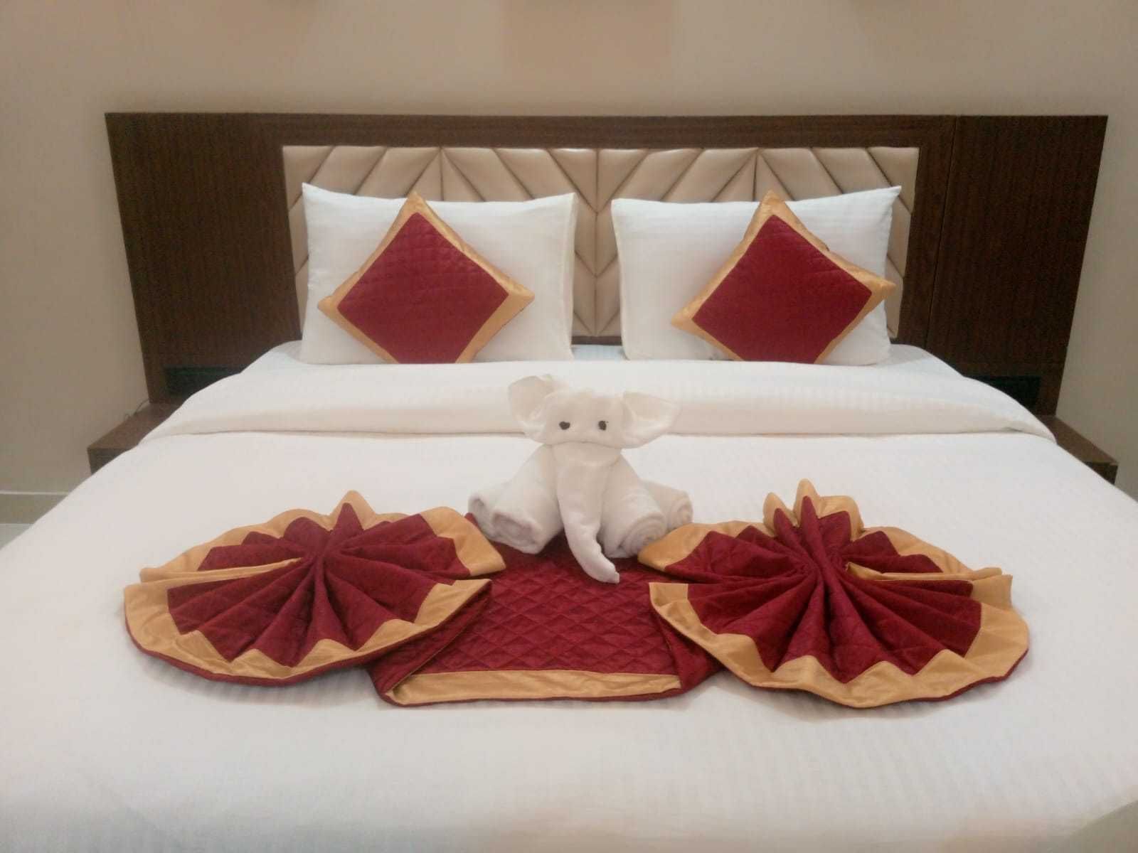 Townhouse Oak Alwar Railway Station Formerly RJ-02 Classic 6