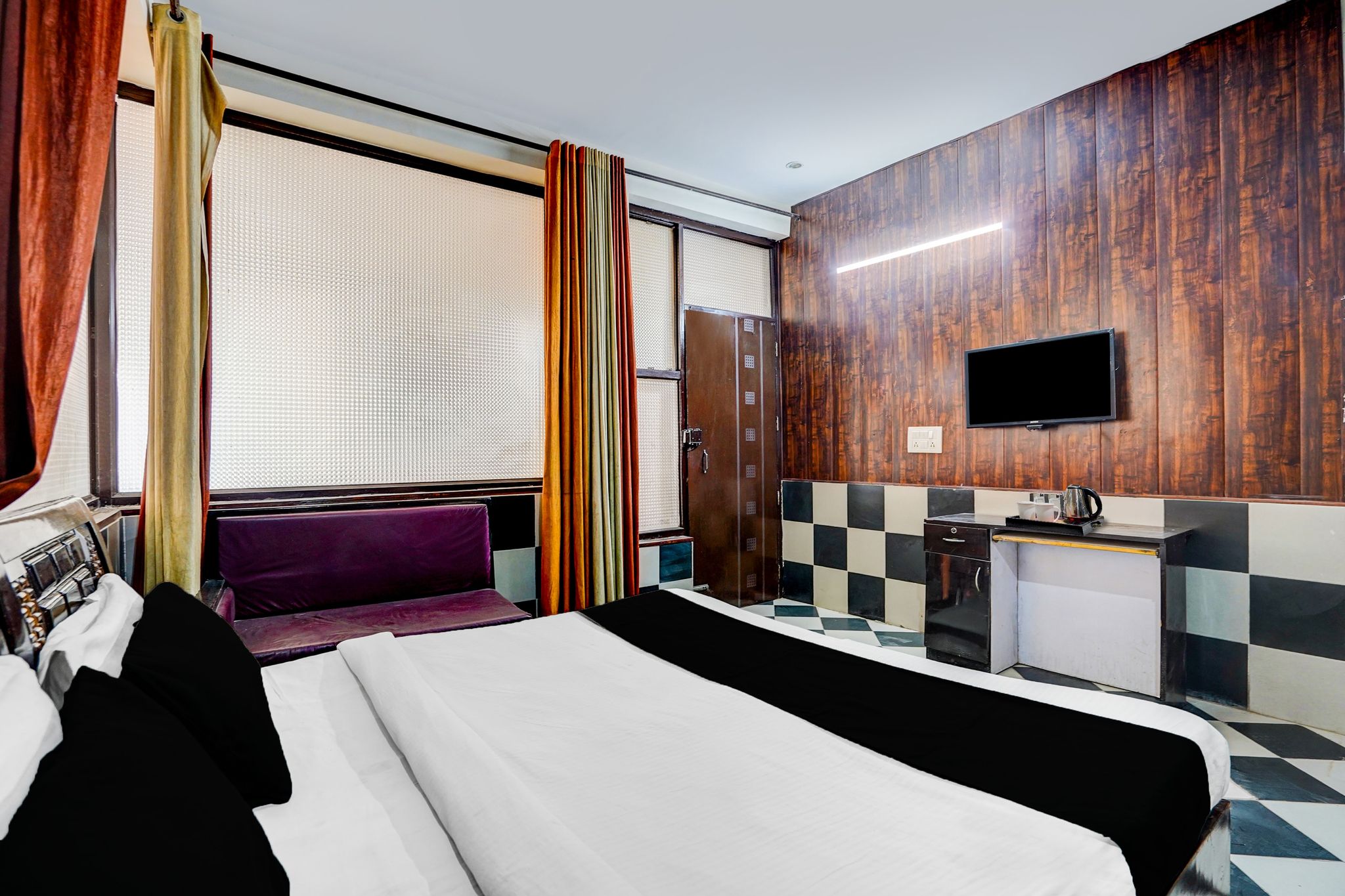 Hotel O Sector 93 Noida Formerly Grand Empire CLASSIC 10