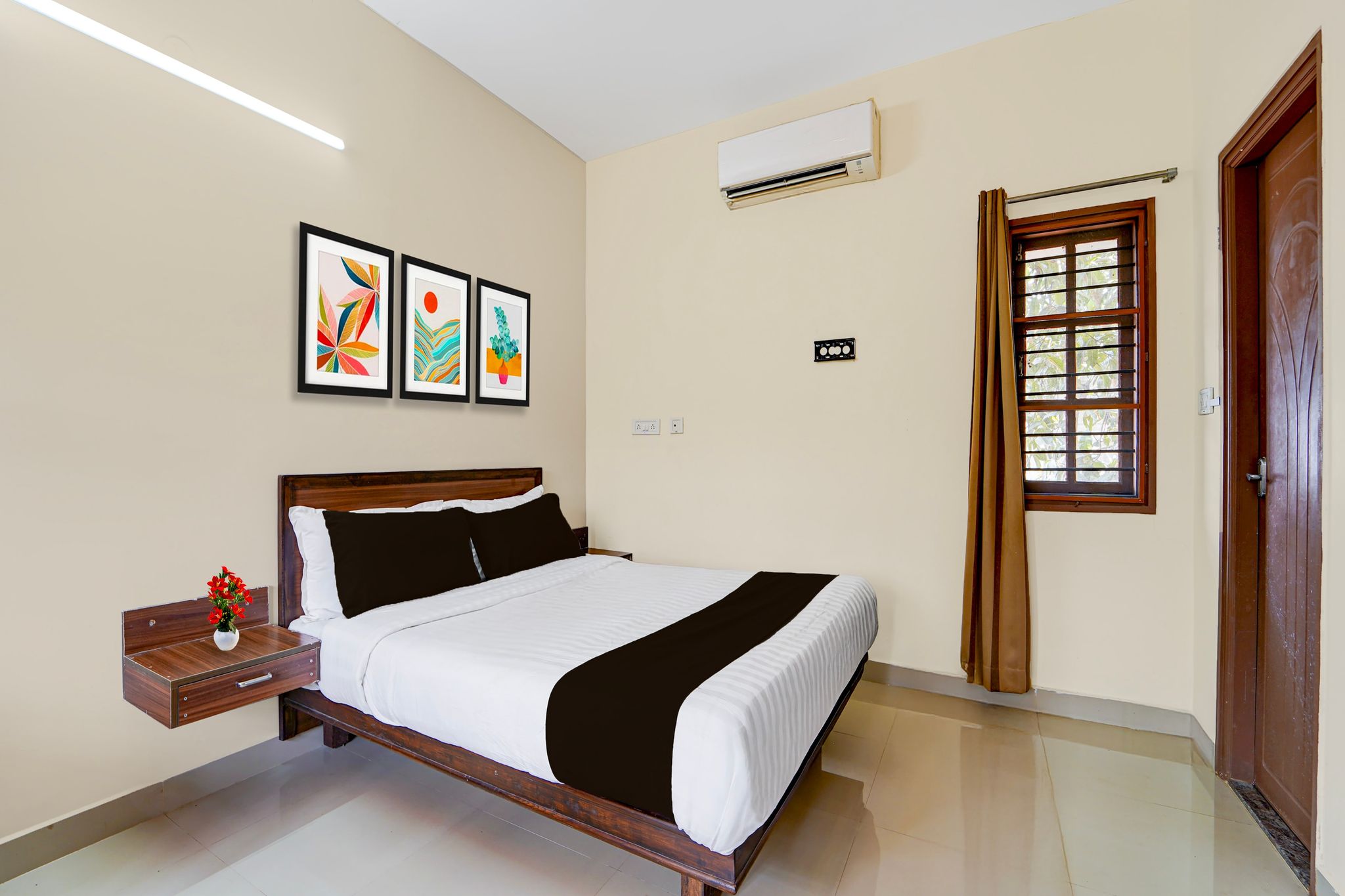 Hotel O Sector 93 Noida Formerly Grand Empire Classic