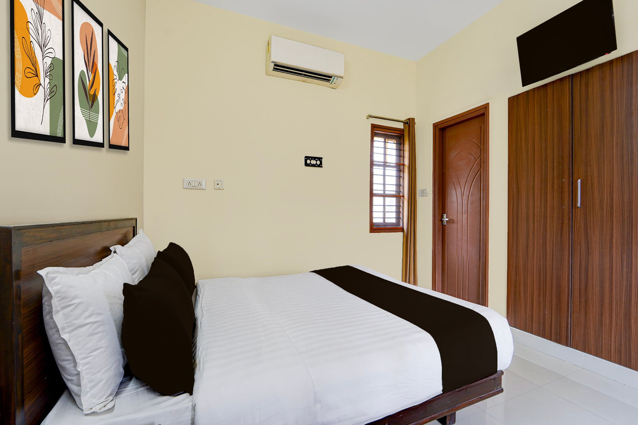 Hotel O Sector 93 Noida Formerly Grand Empire Classic 8