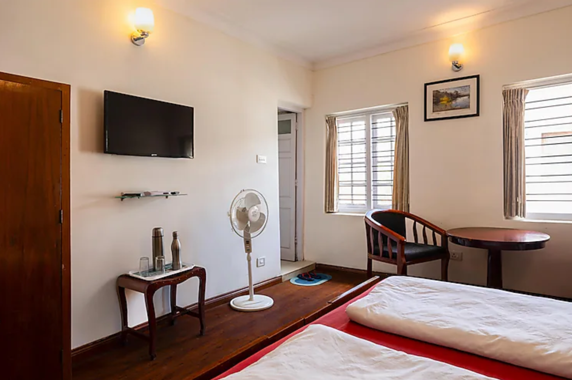 Colonels Inn Deluxe Room 4