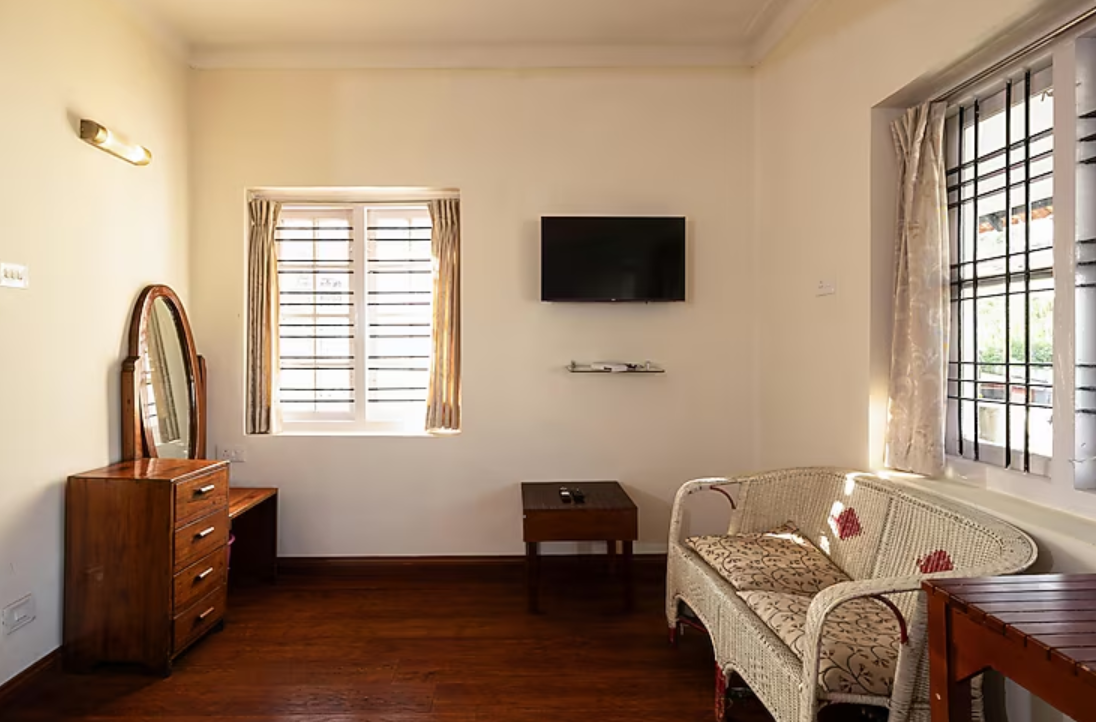 Deluxe Double Bedroom With Balcony