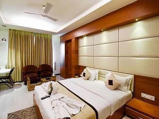 Meghdoot Resort Deluxe Room 8