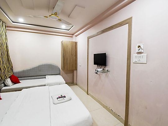 Hotel Amantaran Avenue Double Bed AC Room 6