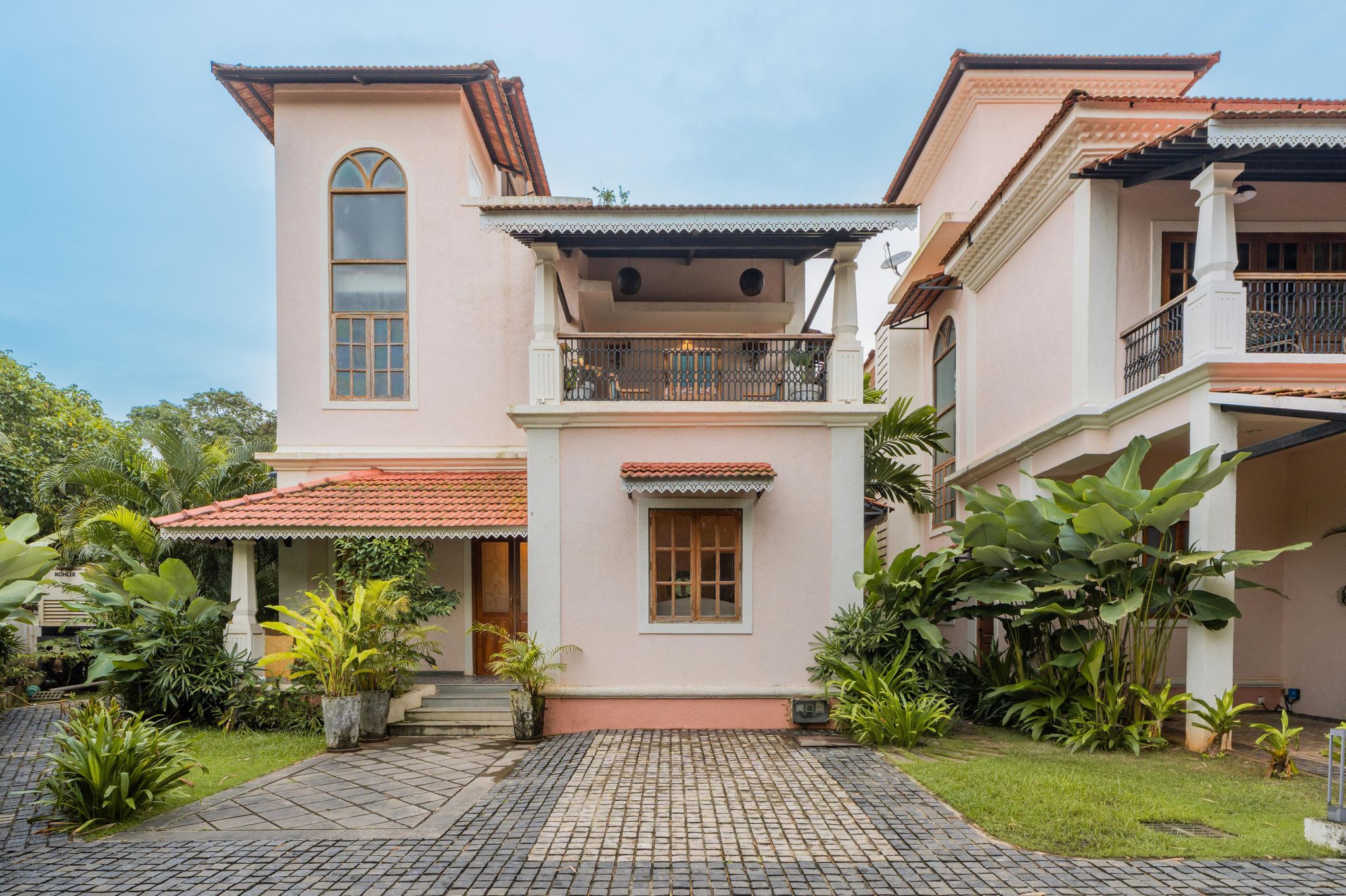 Main Image