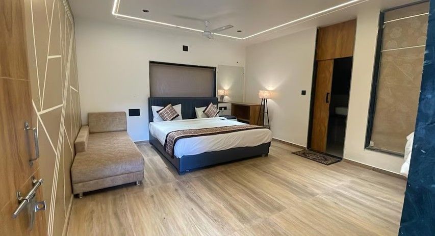 White Panda Hotels Vanbhoomi Resort Luxury Room 2