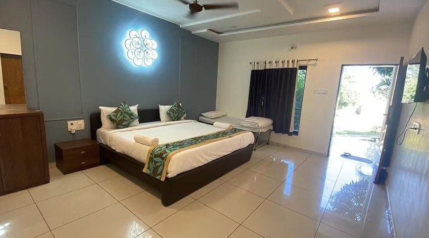 White Panda Hotels Vanbhoomi Resort Premium Villa Room 2