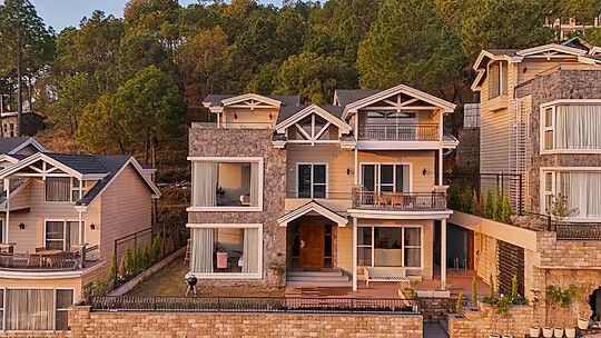 ELIVAAS The Royce Orchid Luxe 4 BHK Hilltop Villa With Jacuzzi