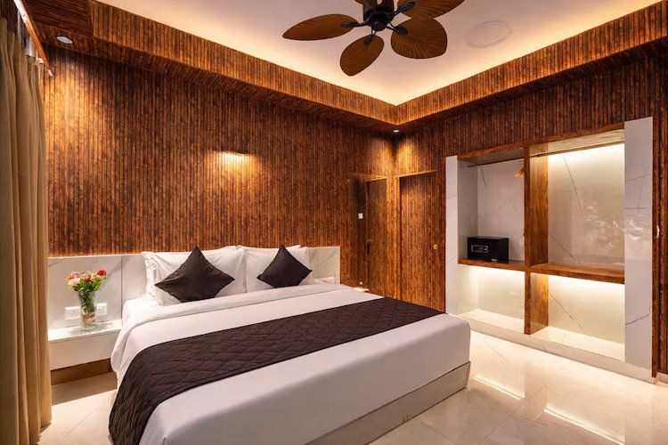 SHAKUNTALAM SAGAR- The Lake Facing Boutique Hotel Premium Lake View Room with Bathtub 4