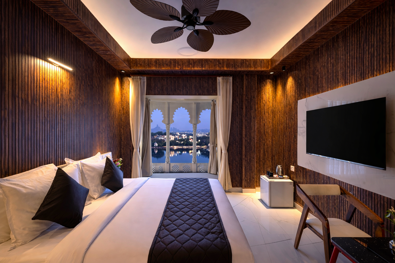 SHAKUNTALAM SAGAR- The Lake Facing Boutique Hotel Premium Lake View Room with Bathtub 8