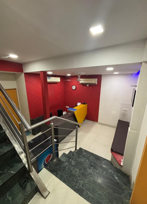 Hotel Silver Shine